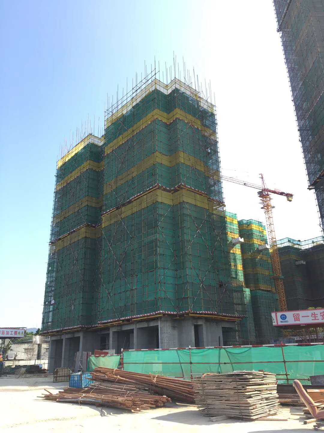 深圳颐安都会中央项目建筑青青草视频网站施工青青草视频污污下载