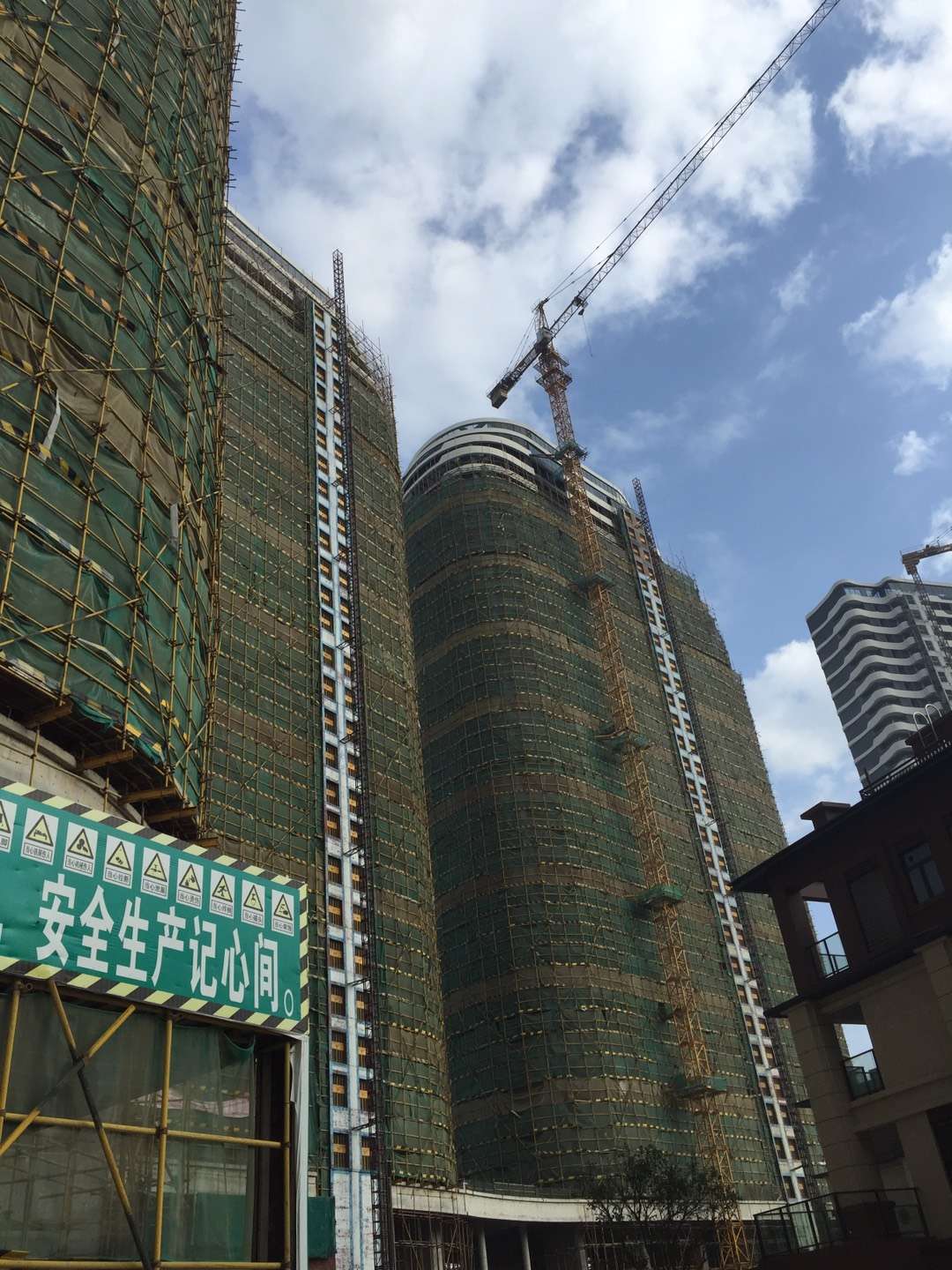 深圳市青青草软件视频塑胶有限公司